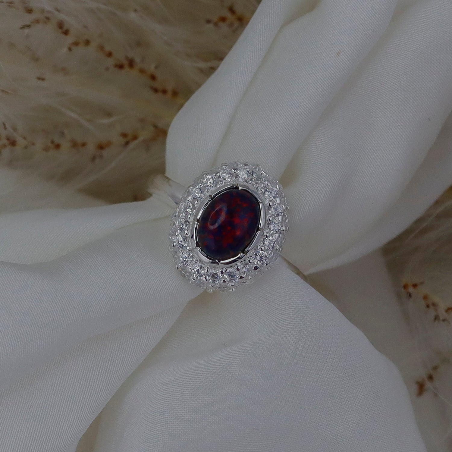 Midnight Fire Halo-Ring