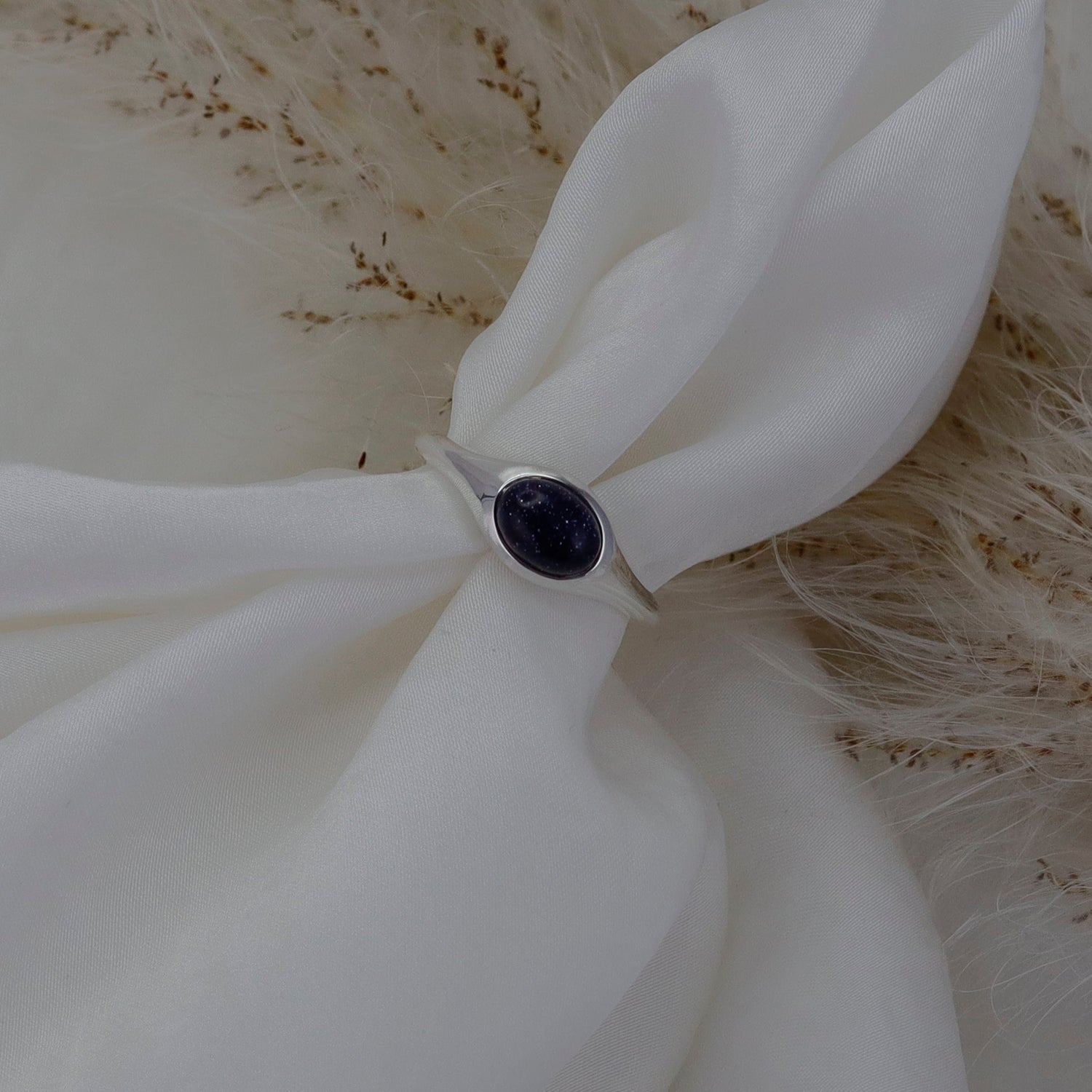 Midnight Glow Ring mit Sun Sitara