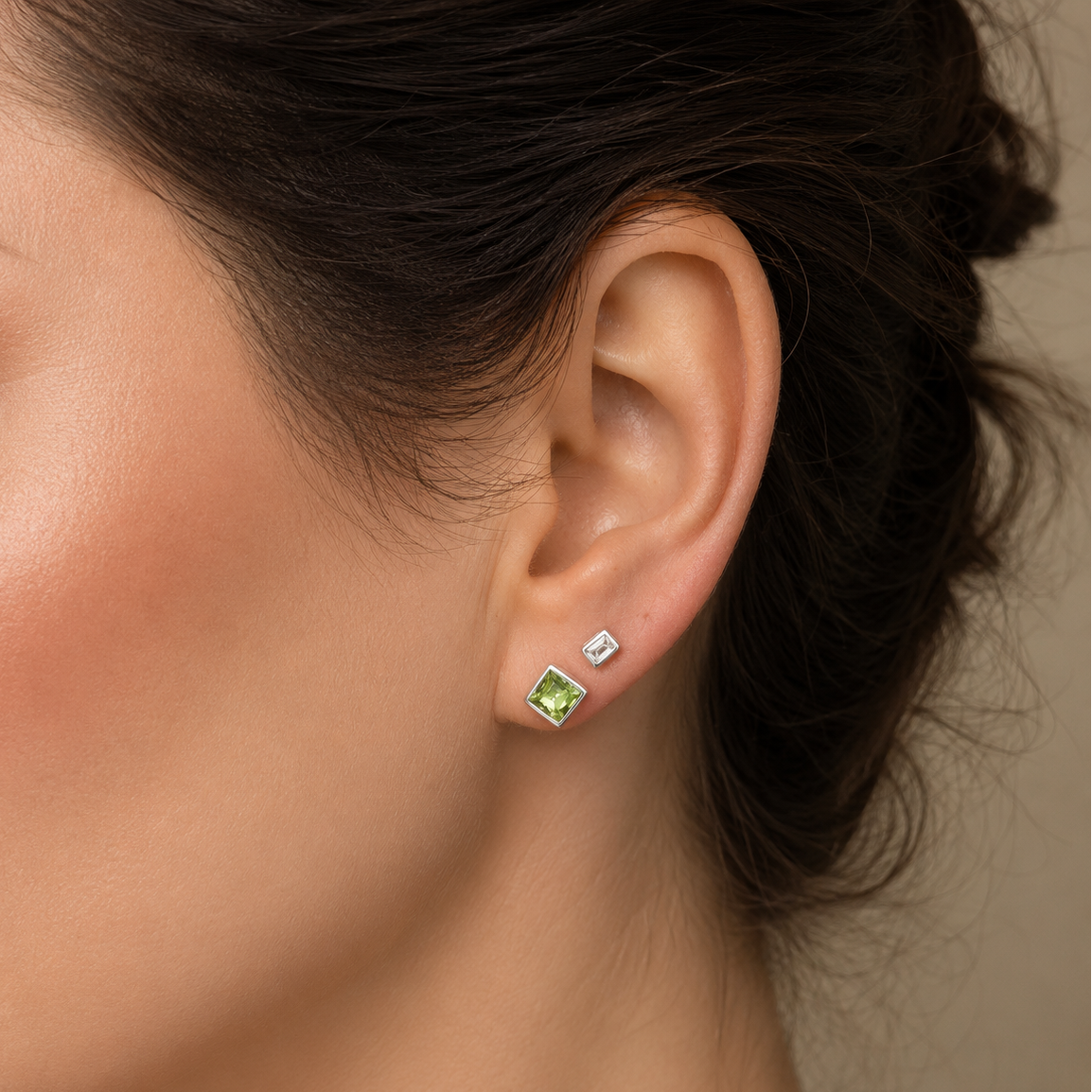 Linear CZ Studs in 925 Sterling Zilver