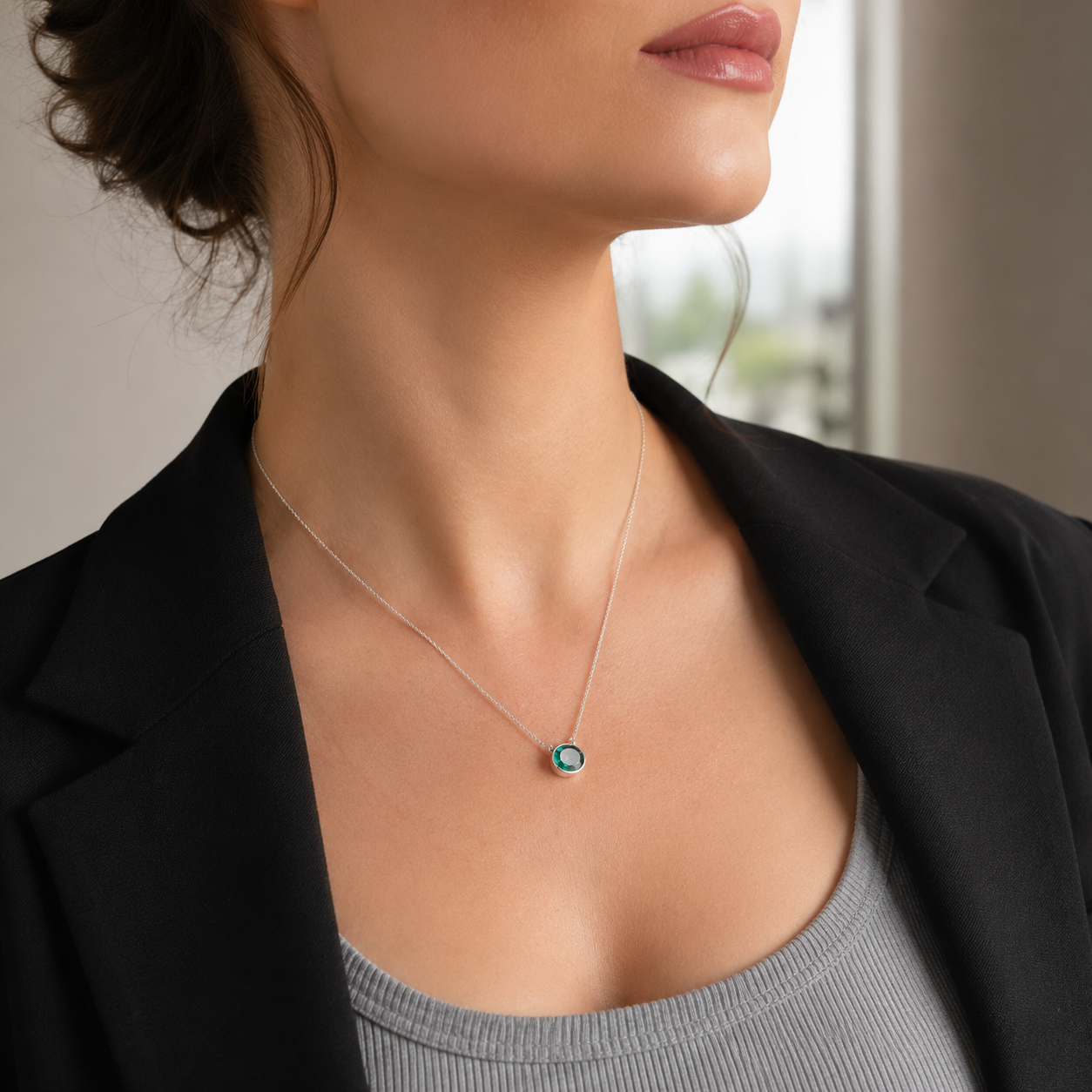 Emerald Aura Necklace