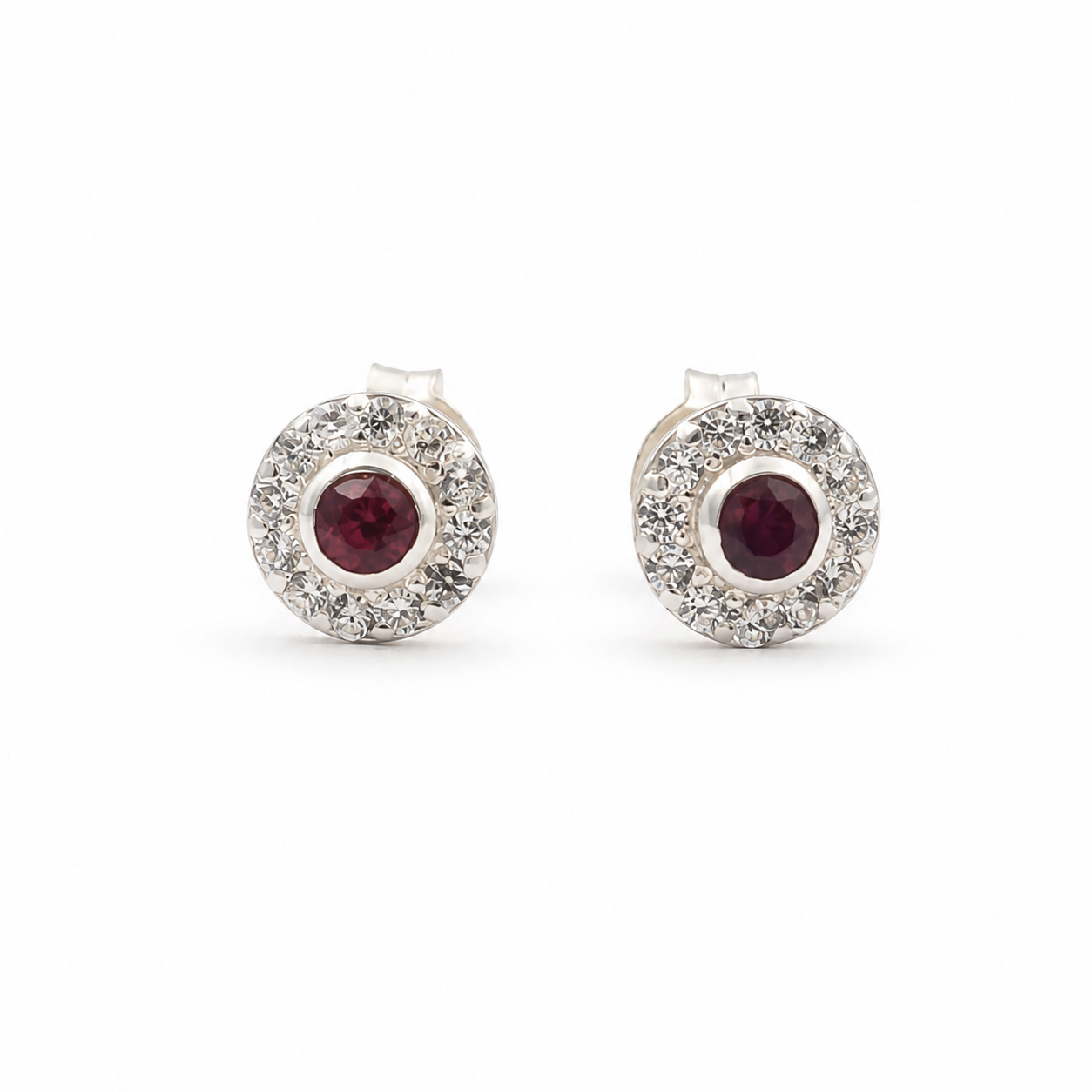 Natural Garnet Halo Studs in 925 Sterling Zilver