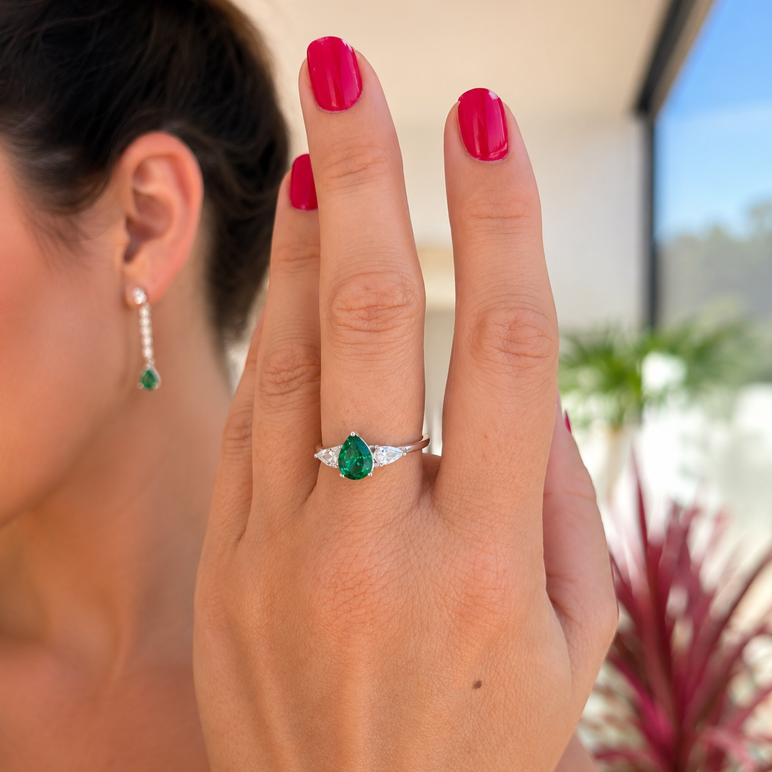 Green Aura Ring